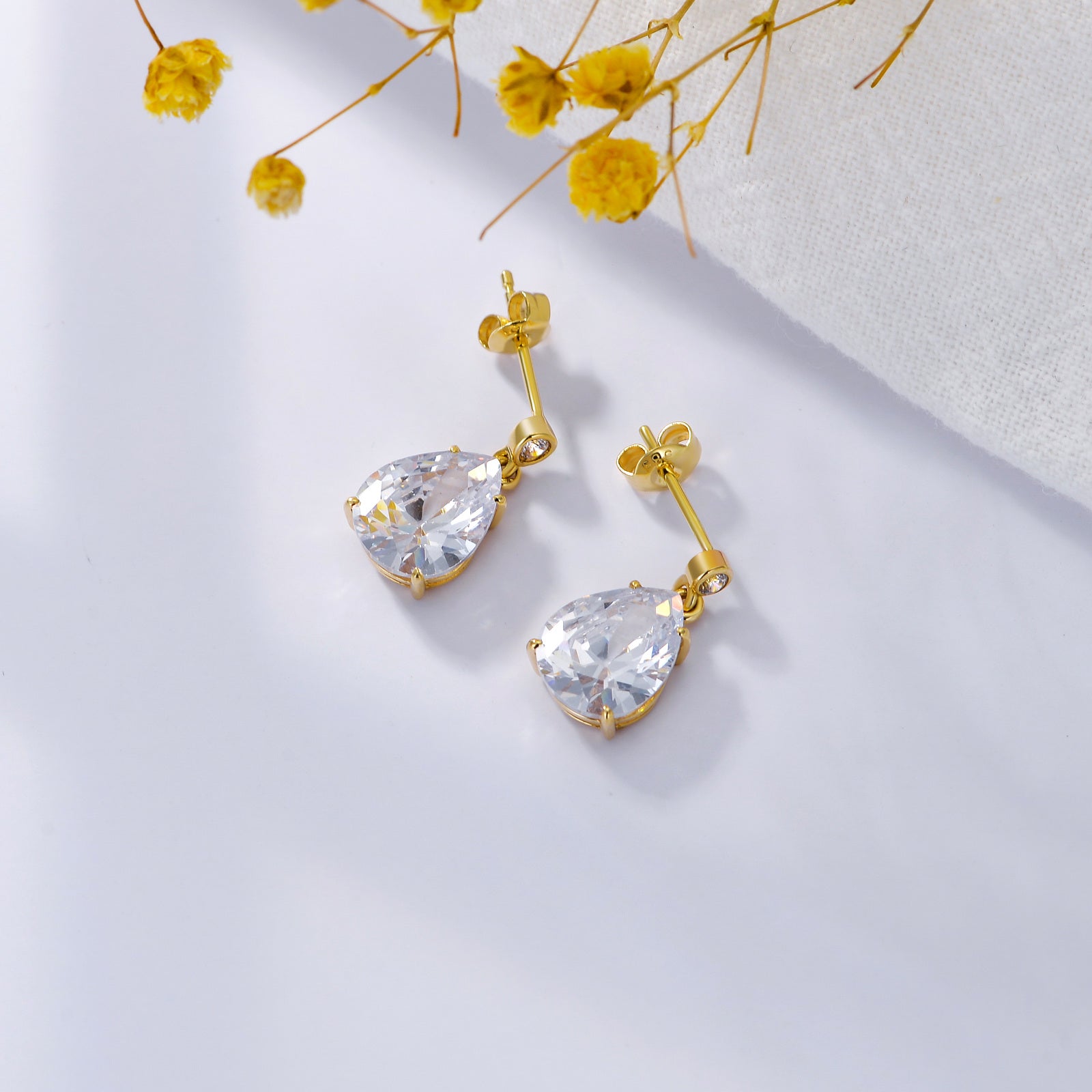 YAZILIND Gold Plated Drop Earrings – Cubic Zirconia Tear Waterdrop Dangle Rhinestone Jewelry For Women